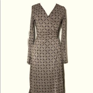 The Limited Wrap Dress Black Tan Circles Medium